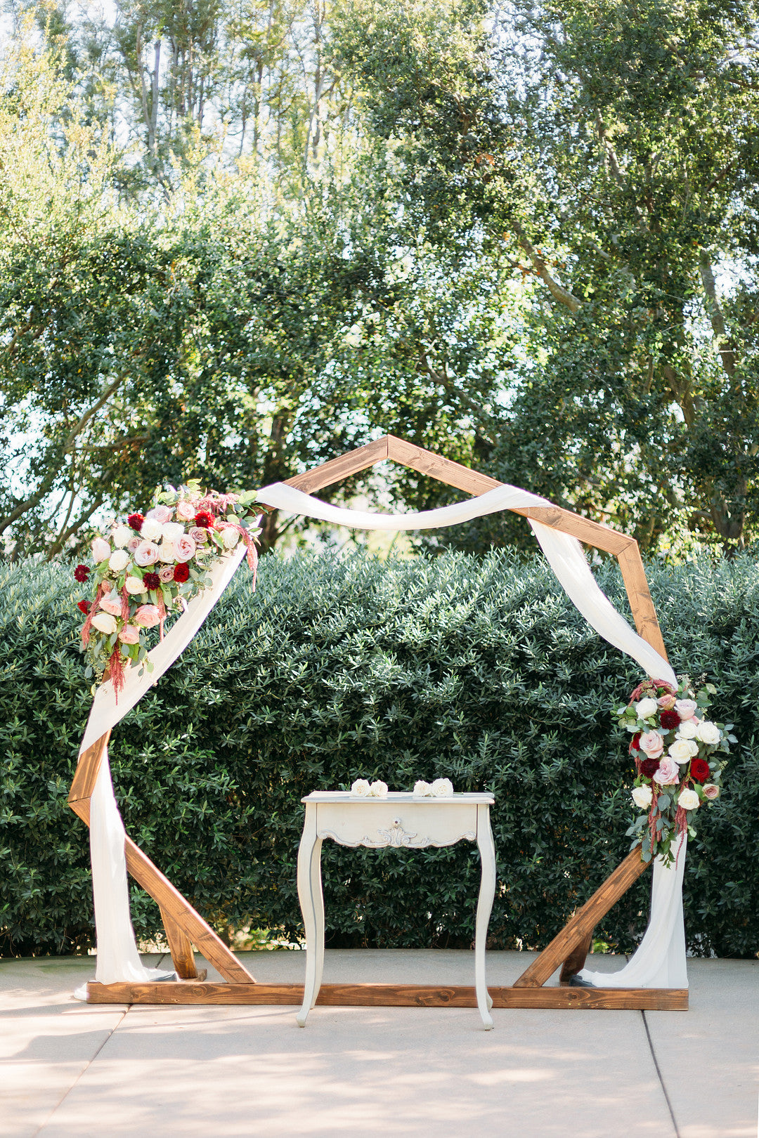 Burgundy & Blush Wedding Inspo