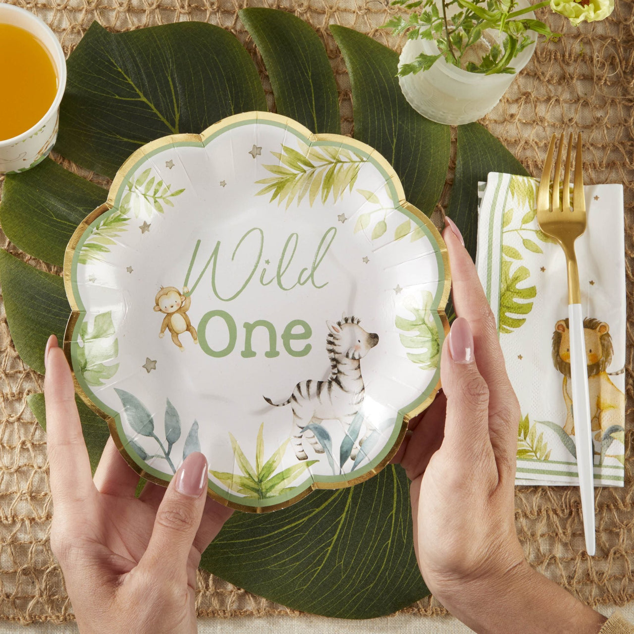 Kate Aspen Sweet As Can Bee 7 in. Premium Paper Plates (Set of 16)
